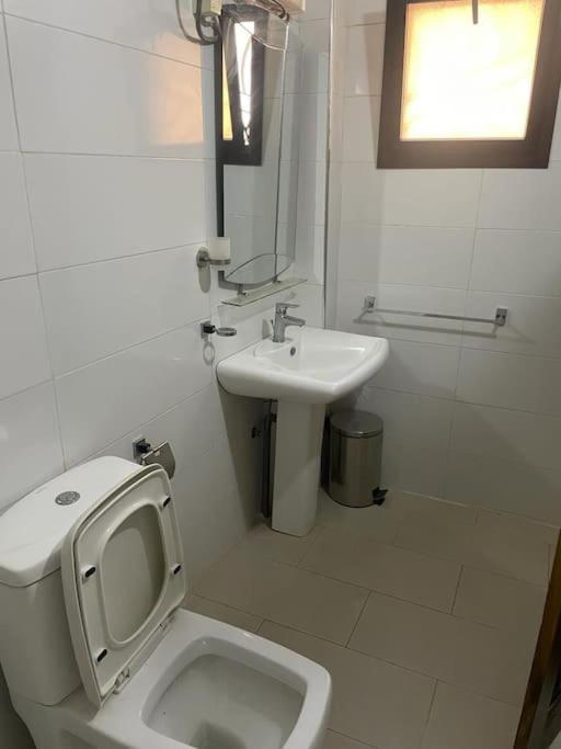 Appartement A Residence Mamouja Дакар Экстерьер фото